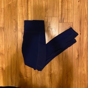 Blue Fabletics Powerhold Leggings w/mesh pockets M
